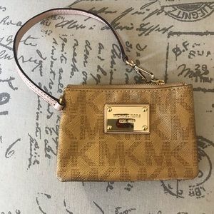 Michael Kors Wristlet